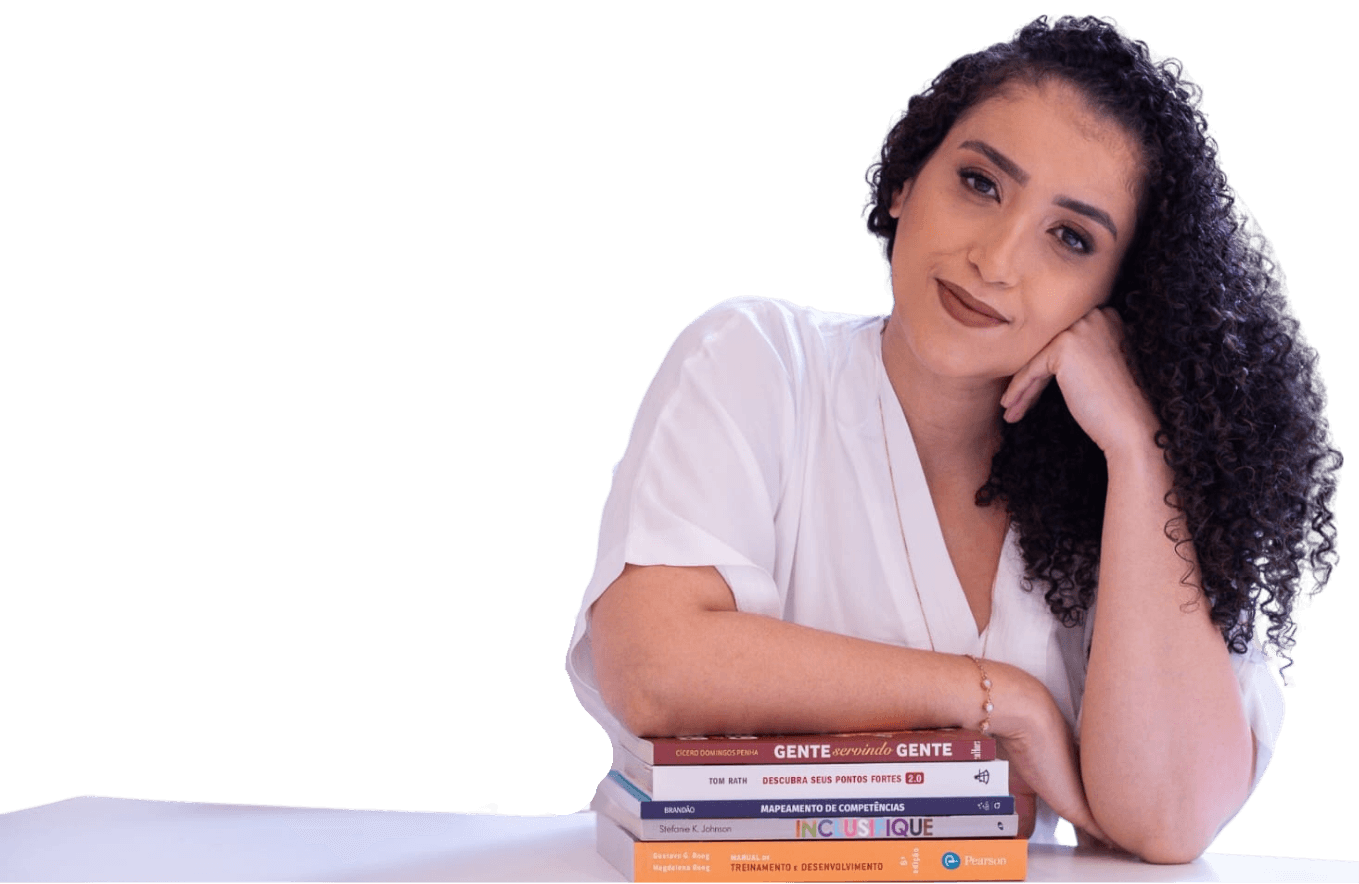 Psicóloga Gabrielle Coelho com seus livros